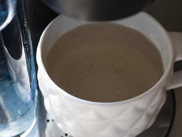 How to Clean Your Coffee Maker – Inside and Out How to Clean Your Coffee Maker – Inside and Out