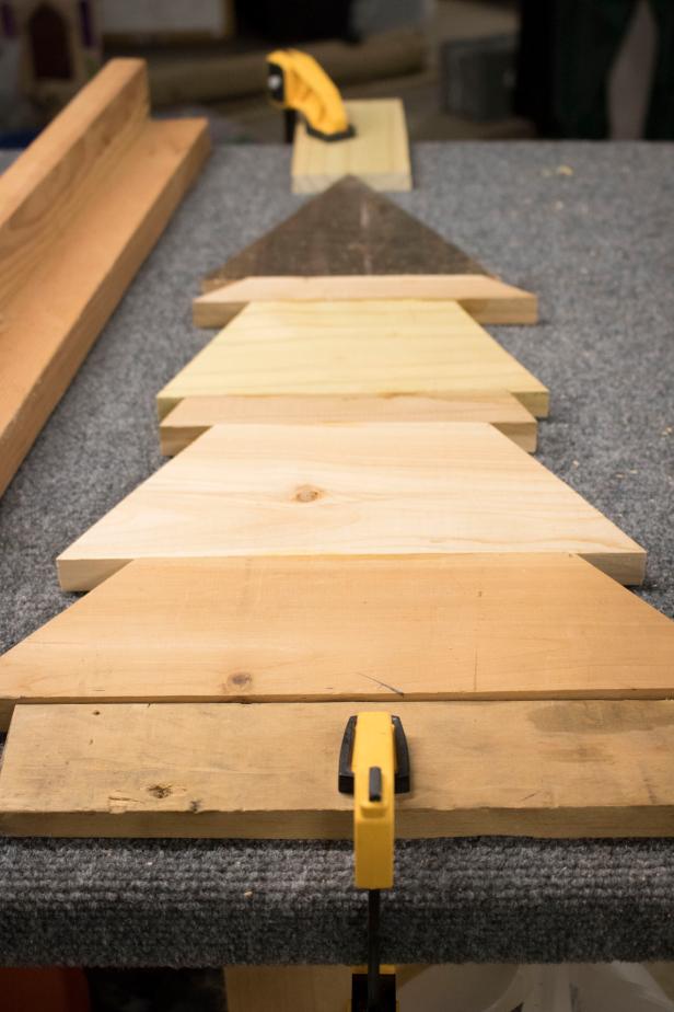 Build This Rustic Tree to Accessorize Your Desk Build This Rustic Tree to Accessorize Your Desk