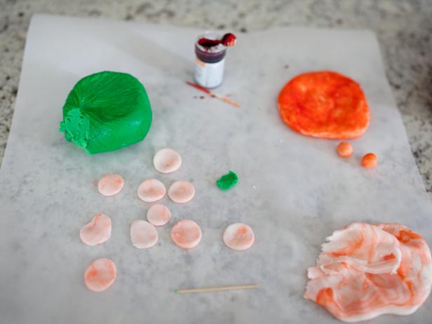 How to Make Fondant Roses DIY Fondant Roses