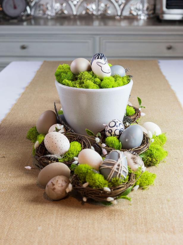 Simple Modern Easter Table Centerpiece Create your own Easter table centerpiece