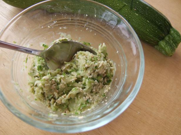 How To Make A Zucchini Facial Mask Diy