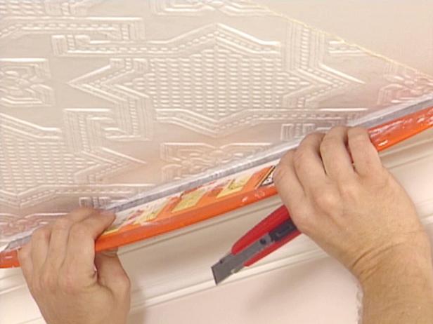 How To Apply An Embossed Wallpaper Ceiling Treatment How