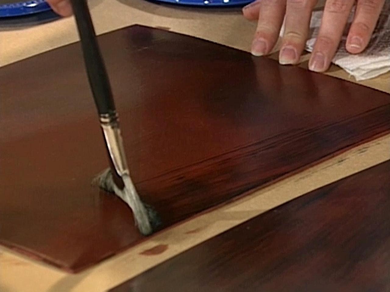 How To Create A Faux Mahogany Finish How Tos Diy