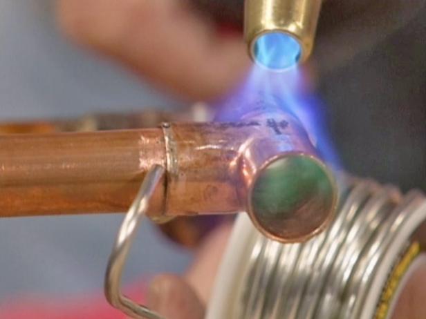 How to Solder Copper Pipe | how-tos | DIY