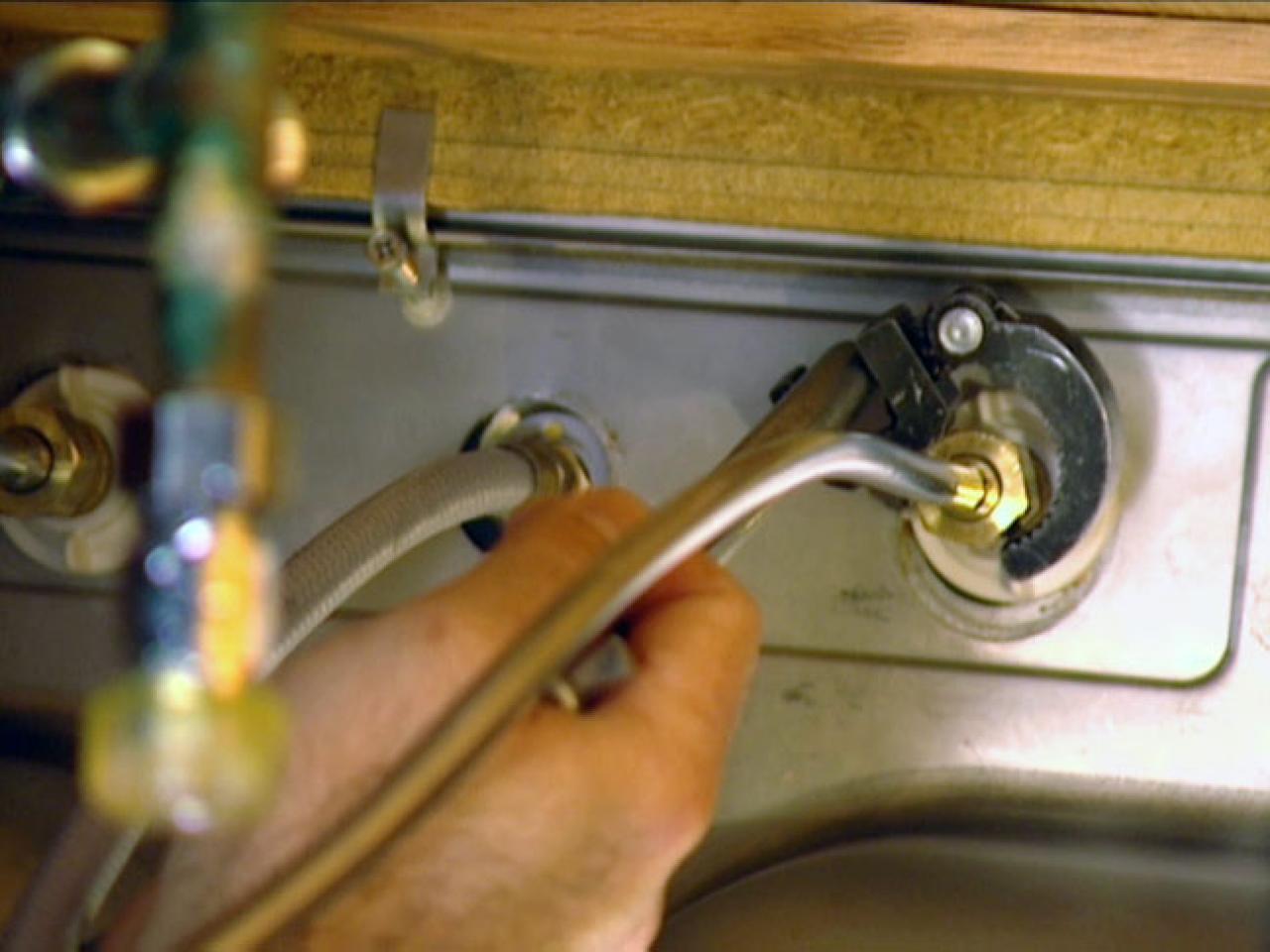 How To Install A Single Handle Kitchen Faucet How Tos Diy