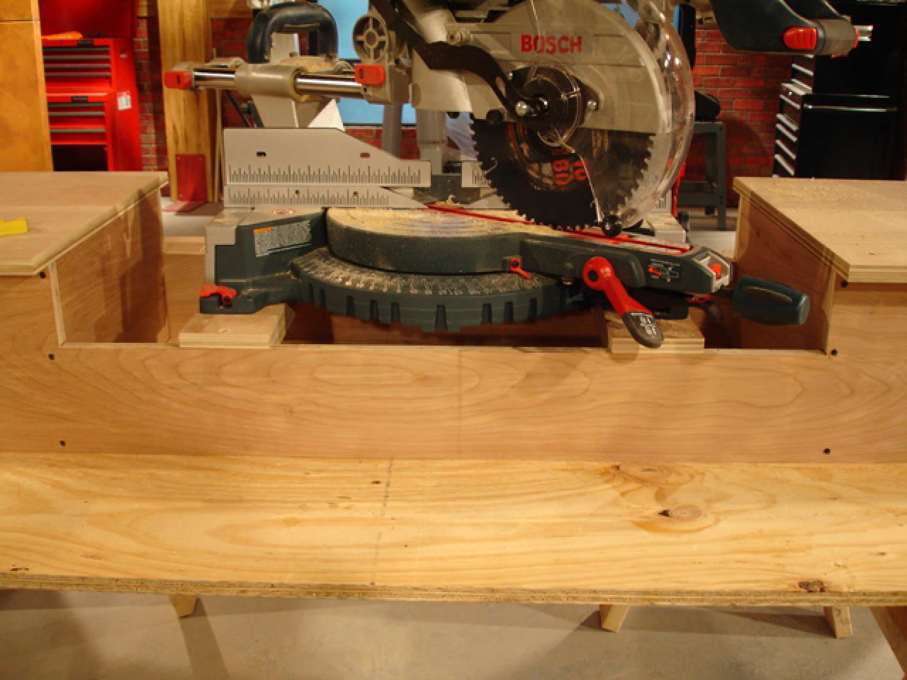 How to Make a Miter Saw Workstation | how-tos | DIY