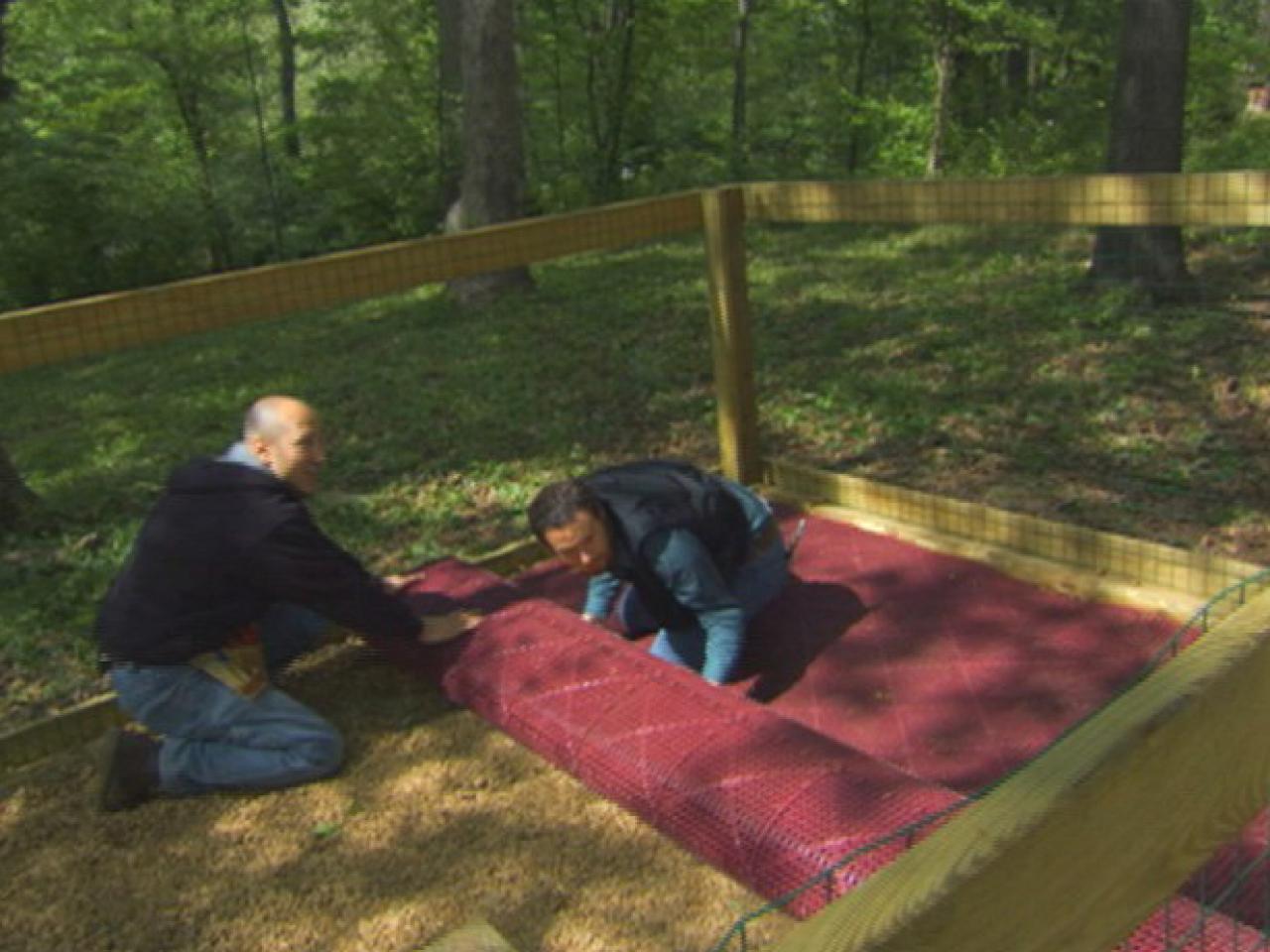 How to Construct a Shaded Dog Run | how-tos | DIY