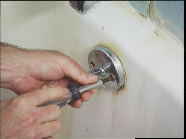 Unclog A Bathtub Using The Trip Lever, How Do You Remove A Stuck Bathtub Drain Stopper