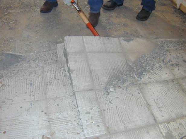 How To Remove Tile Flooring Tos Diy, Diy Floor Tile Removal