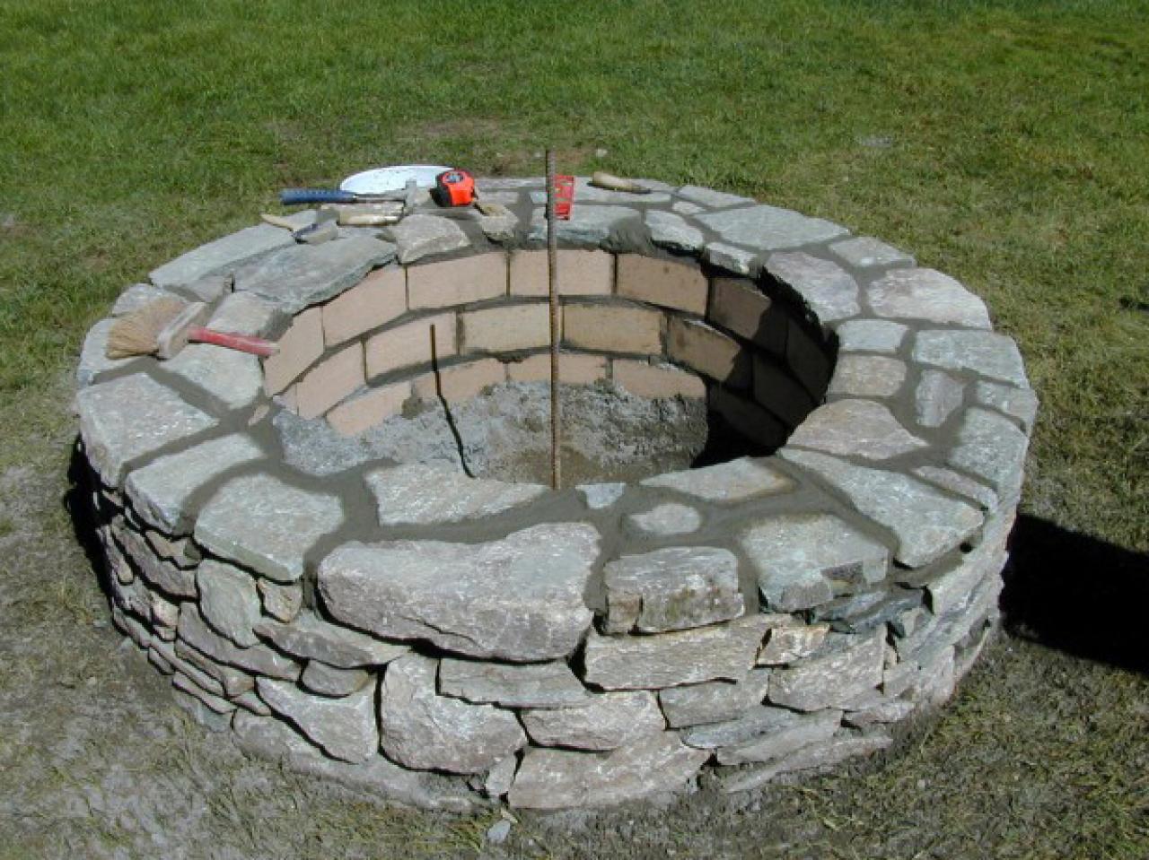 How To Build A Stone Fire Pit Tos, Fire Pit Materials