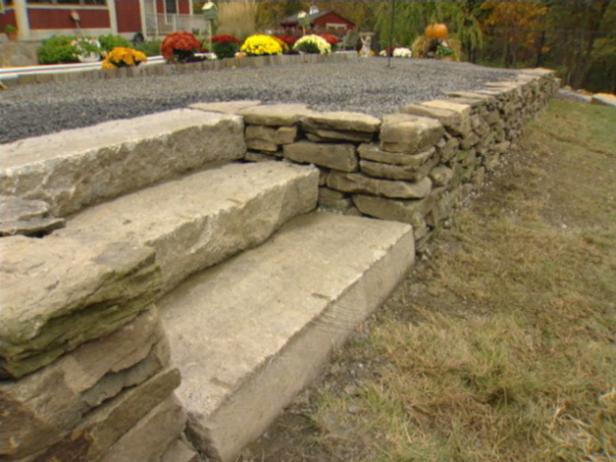 How to Build a Dry-Stack Stone Retaining Wall | how-tos | DIY