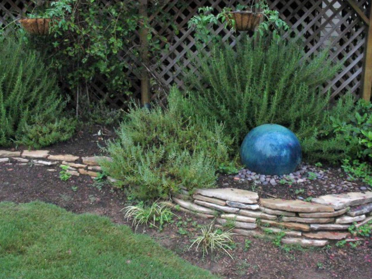 Homegrown Hint Garden Focal Point DIY