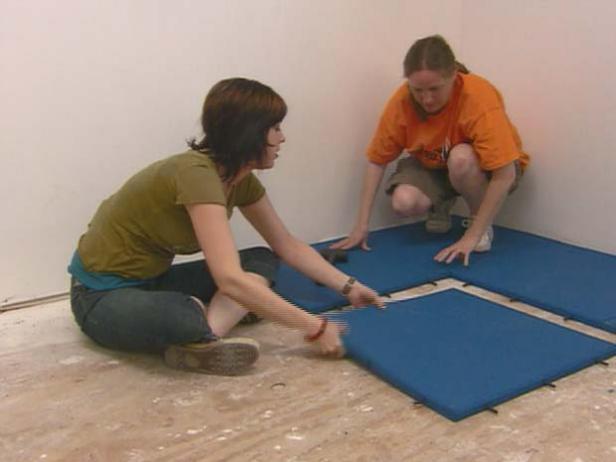 How To Install Rubber Tile Flooring How Tos Diy
