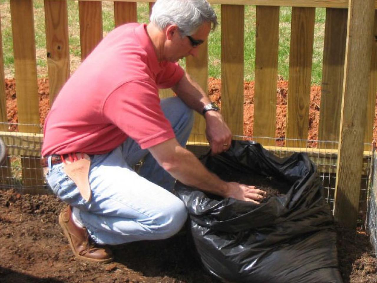 How to Grow Potatoes in a Trash Bag