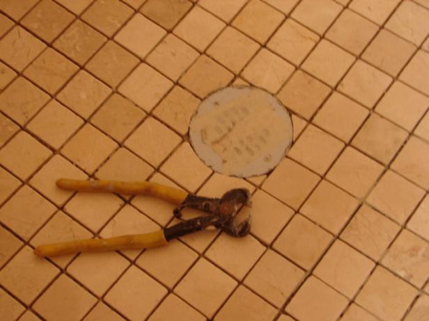 How To Install Tile In A Bathroom Shower How Tos Diy