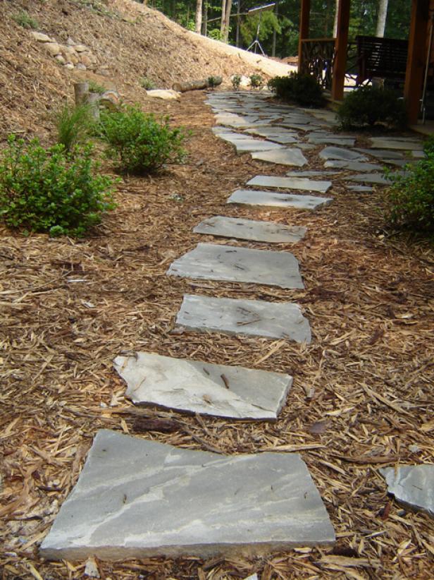 How To Lay A Flagstone Pathway, How To Level Ground For Flagstone Patio