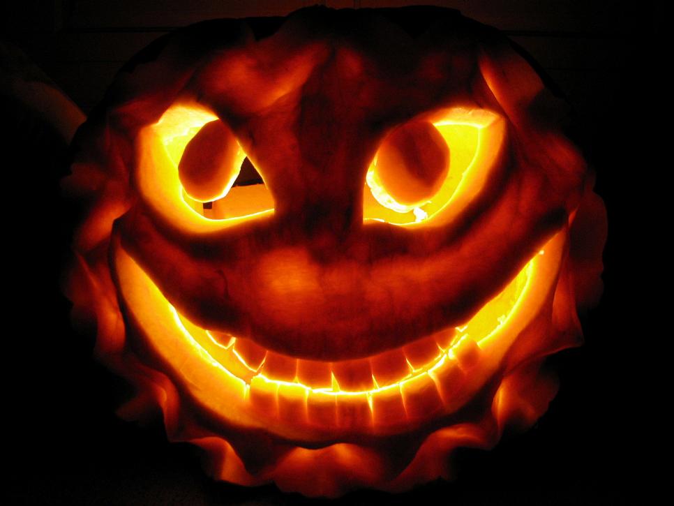 Extreme Halloween Pumpkin Photos | DIY