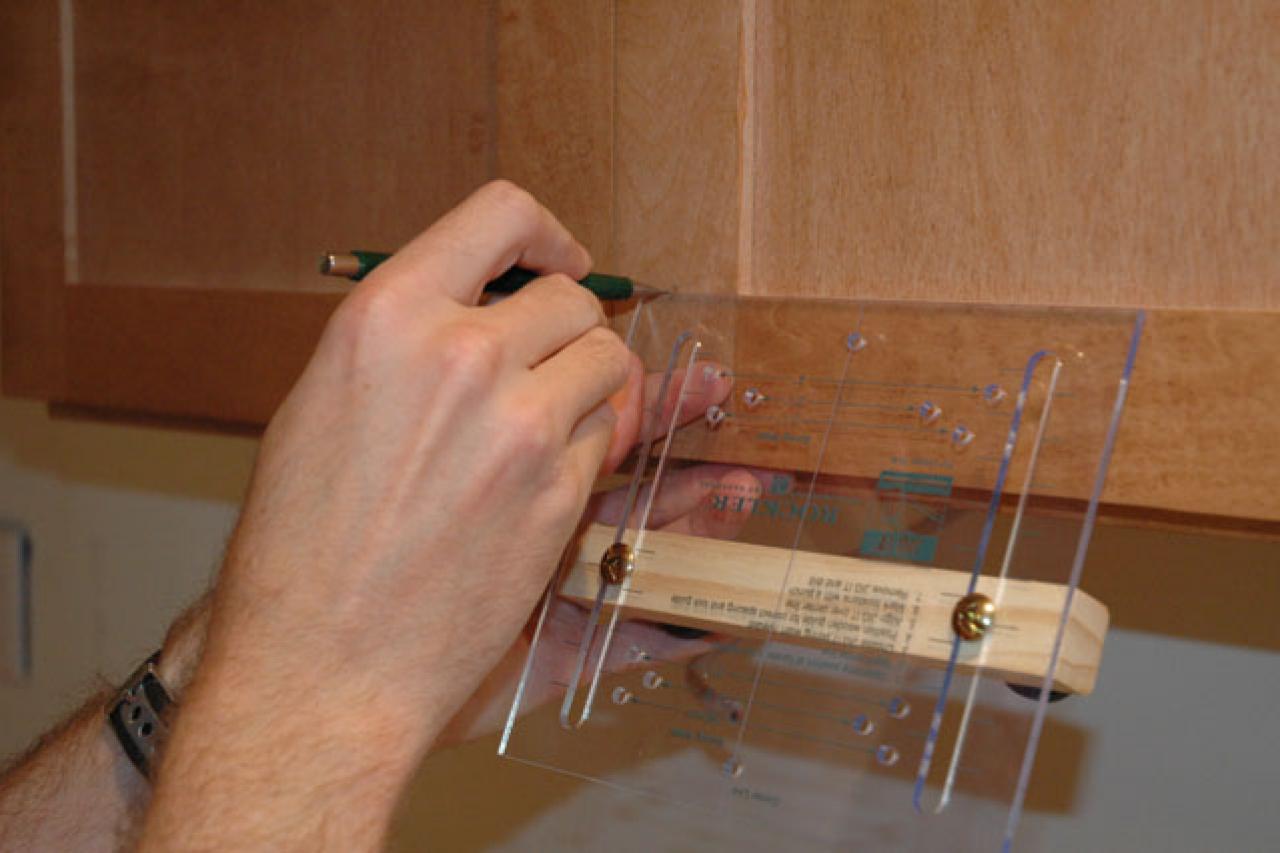 How To Install Cabinet Door Hardware, How To Install Door Handles On Kitchen Cabinets