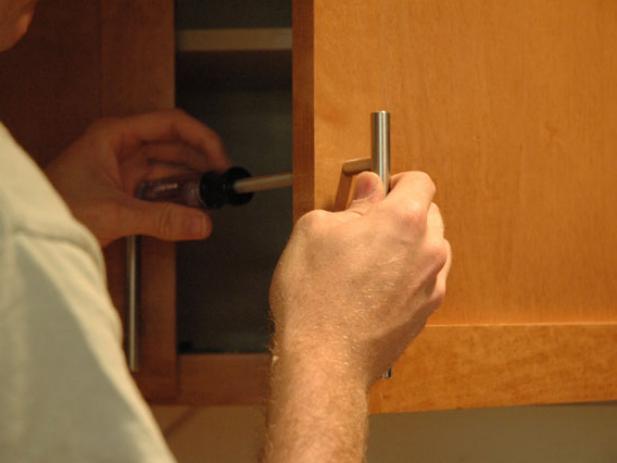 How to Install Cabinet Door Hardware | how-tos | DIY