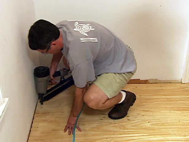 How To Level A Floor Tos Diy, Leveling A Floor For Hardwood