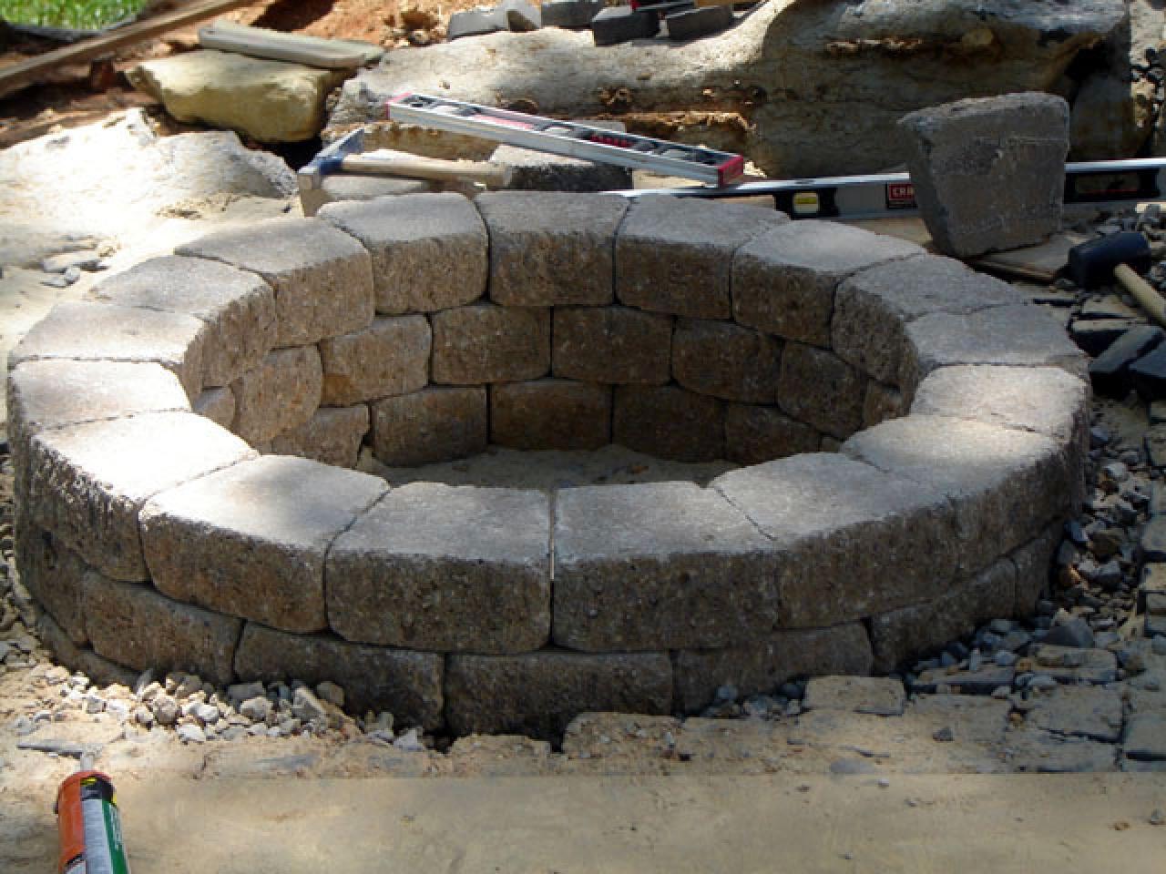 How To Build A Round Stone Fire Pit, Round Fire Pit Diy