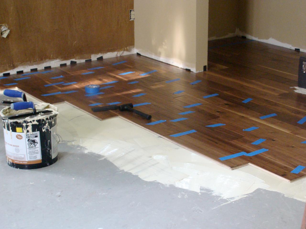 how to lay laminate flooring on concrete