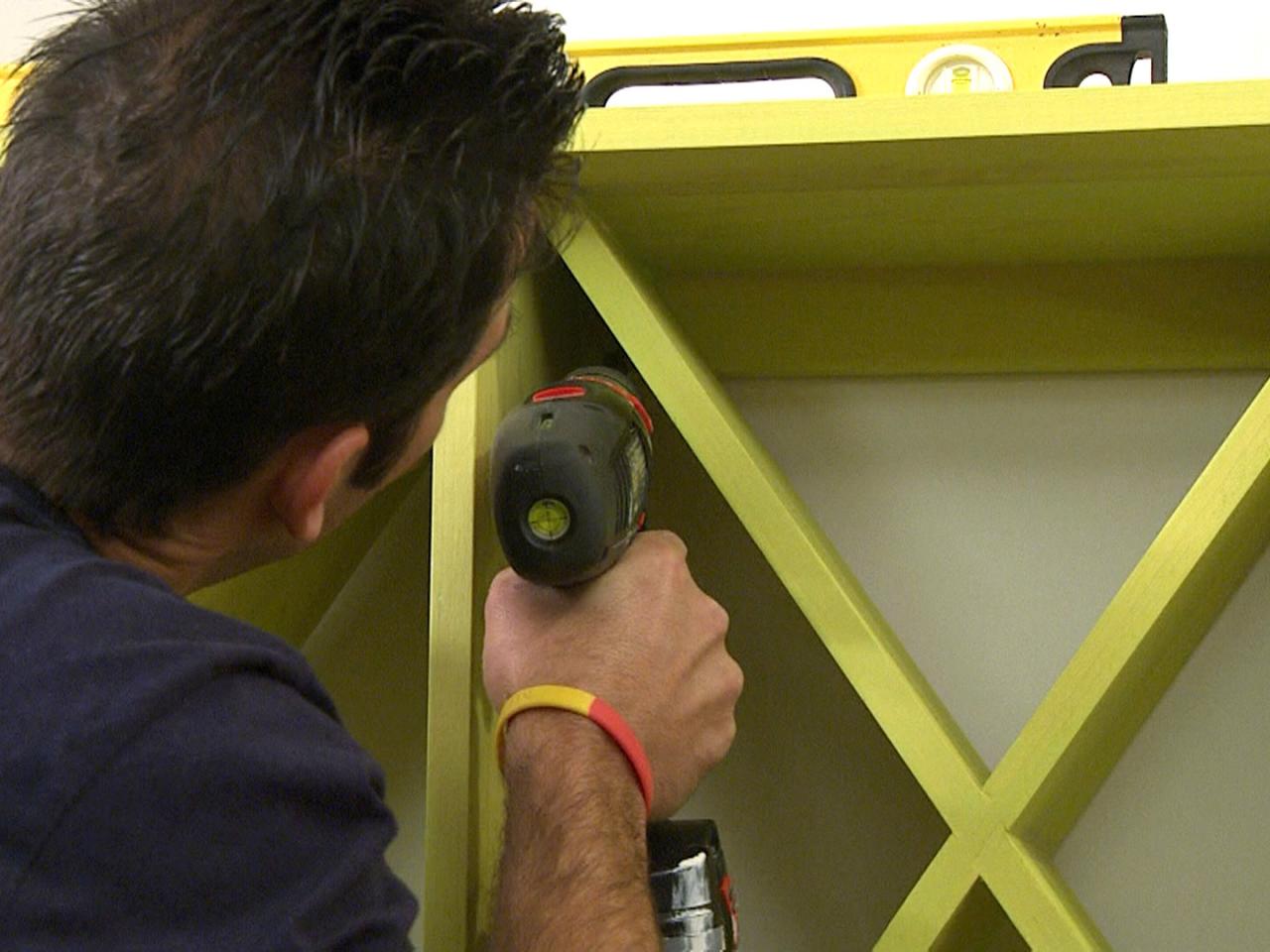 How To Build A Wall Mounted Wine Rack How Tos Diy