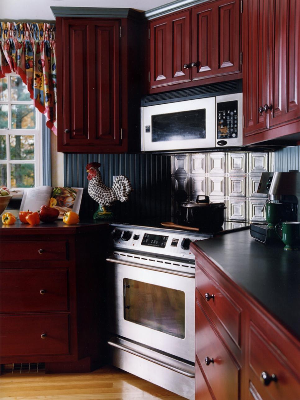 Choosing Kitchen Cabinet Knobs, Pulls and Handles | DIY