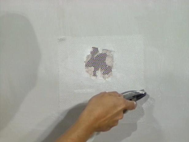 How To Patch Drywall With Fiberglass Mesh Tos Diy - How To Use Mesh Tape For Drywall