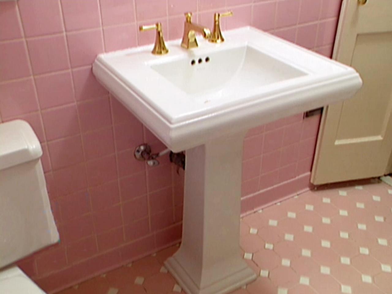 Pedestal Sink Installation How Tos Diy, How To Remove A Pedestal Vanity Tables