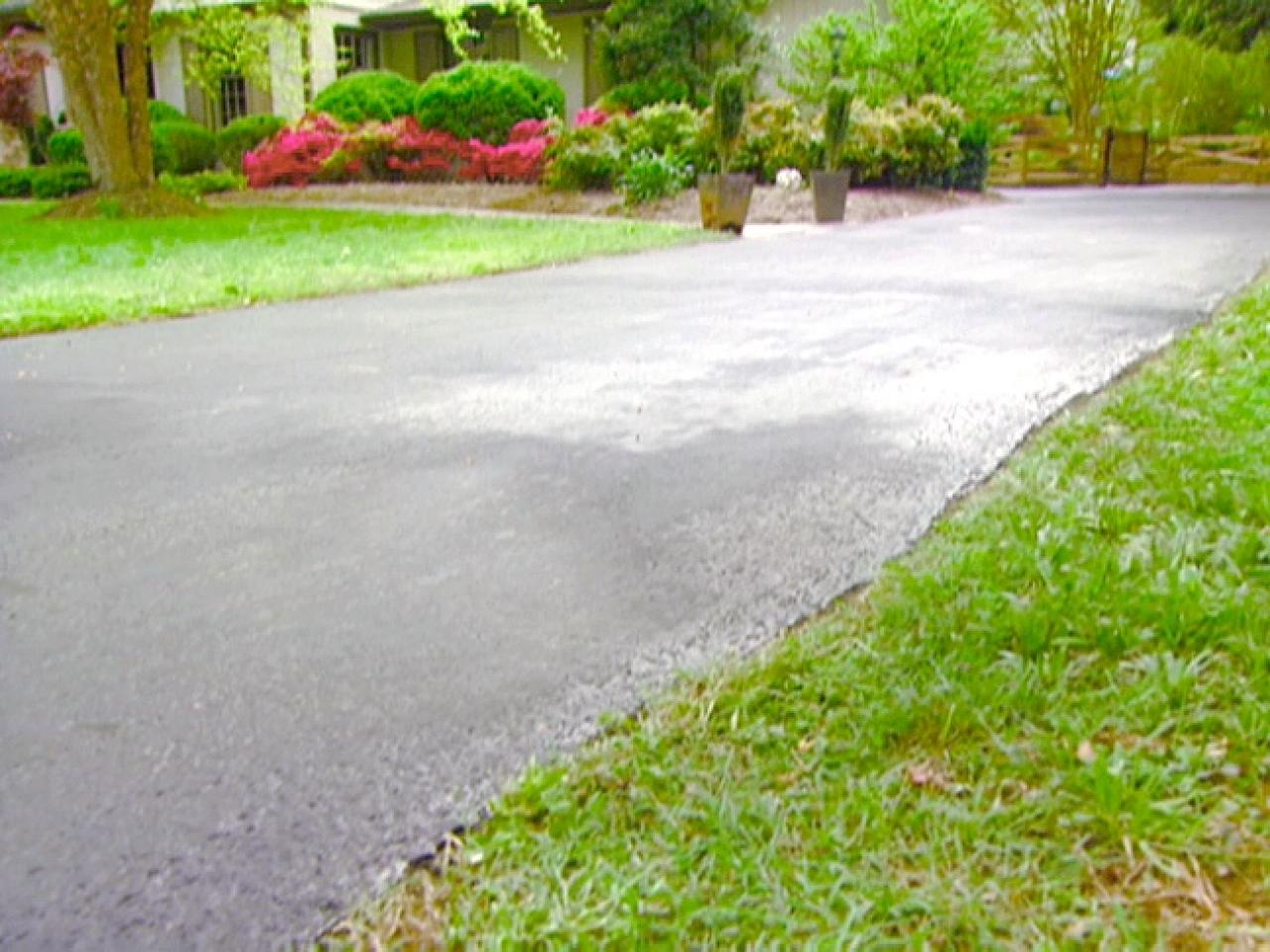 How to Seal a Driveway | how-tos | DIY