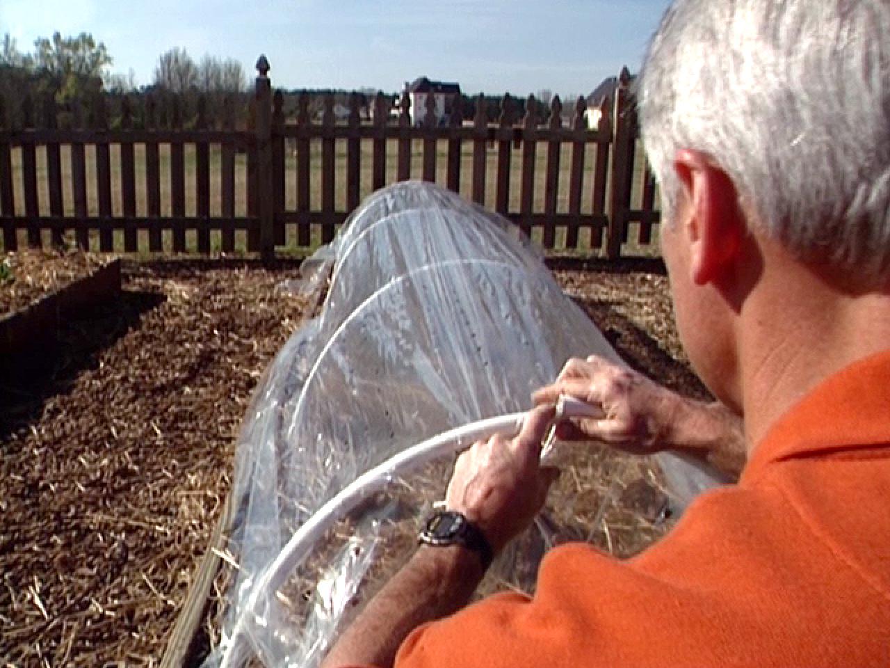 How To Build A Hoop House How Tos Diy