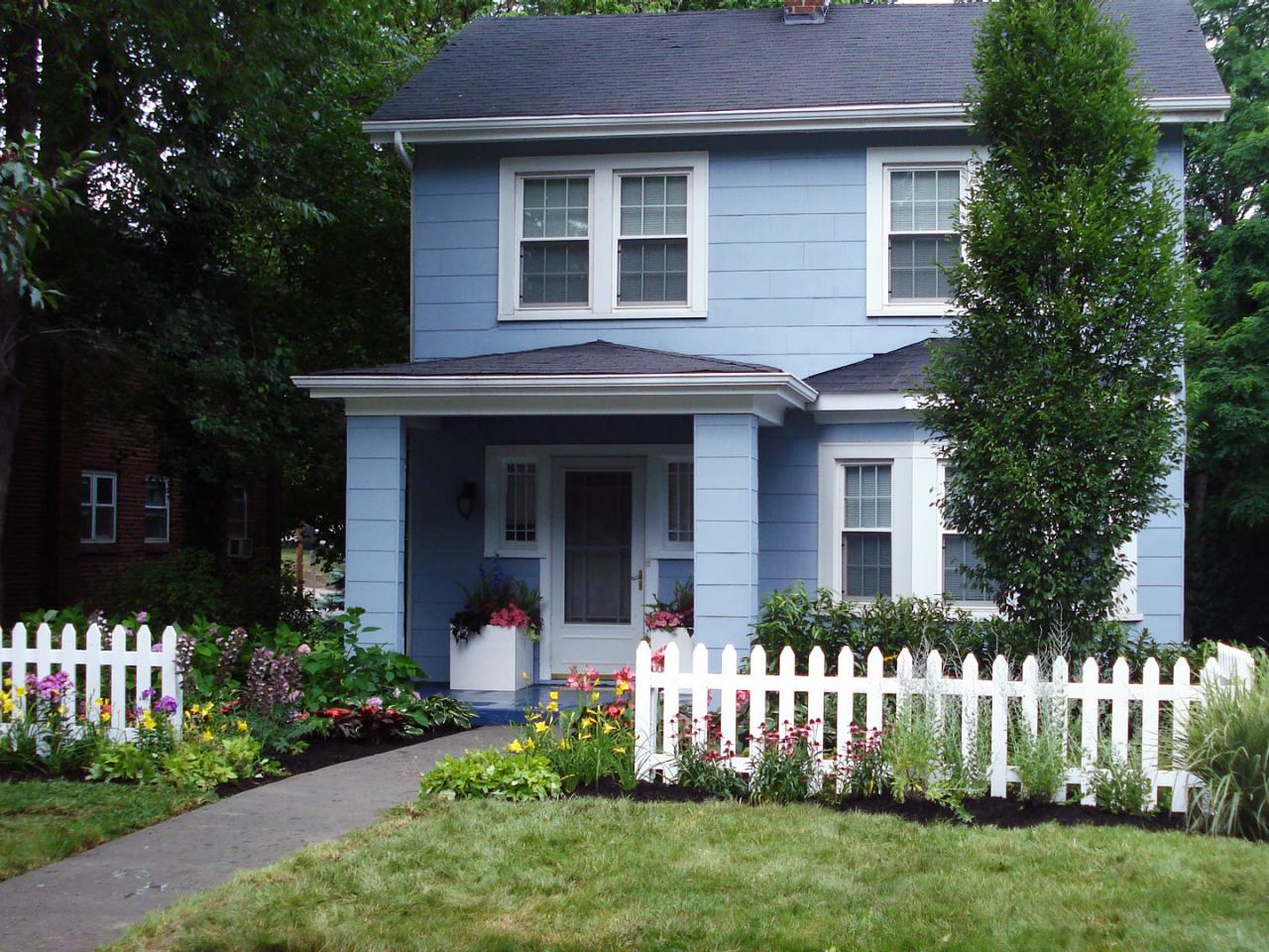 Landscape Makeover From Desperate Yard To Picket Pretty Curb Appeal
