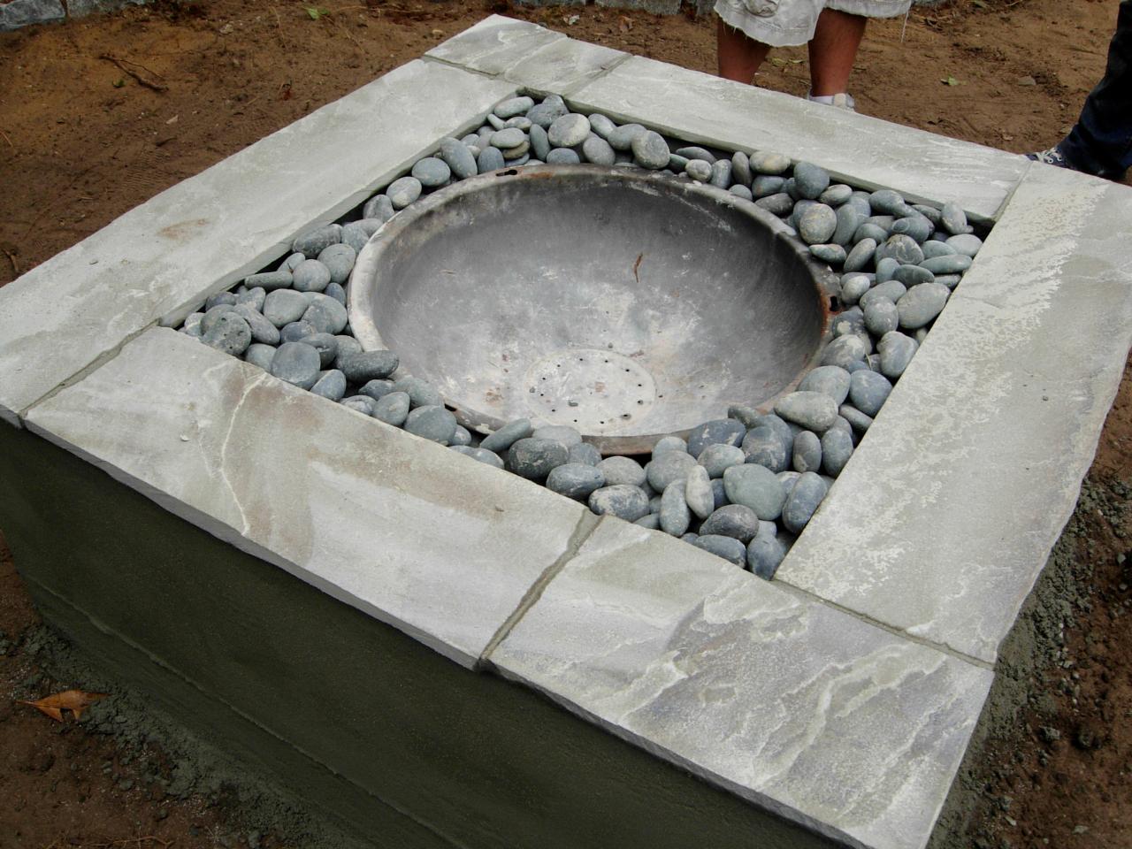 How To Make A Concrete Fire Feature, Can I Build A Fire Pit On Top Of Concrete Floors