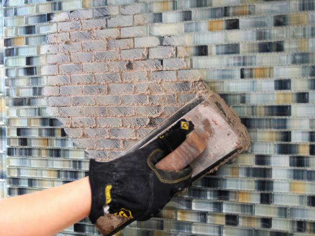 How to Install a Tile Backsplash  how-tos  DIY