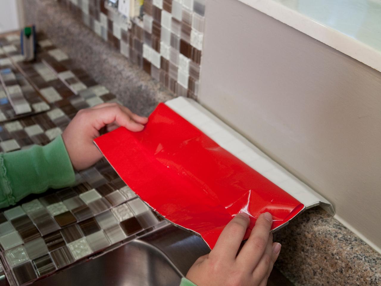 How To Install A Backsplash Tos Diy, Backsplash Tile Kit