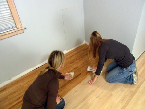 How To Stain A Wood Floor Tos Diy, Can I Sand And Stain Laminate Flooring