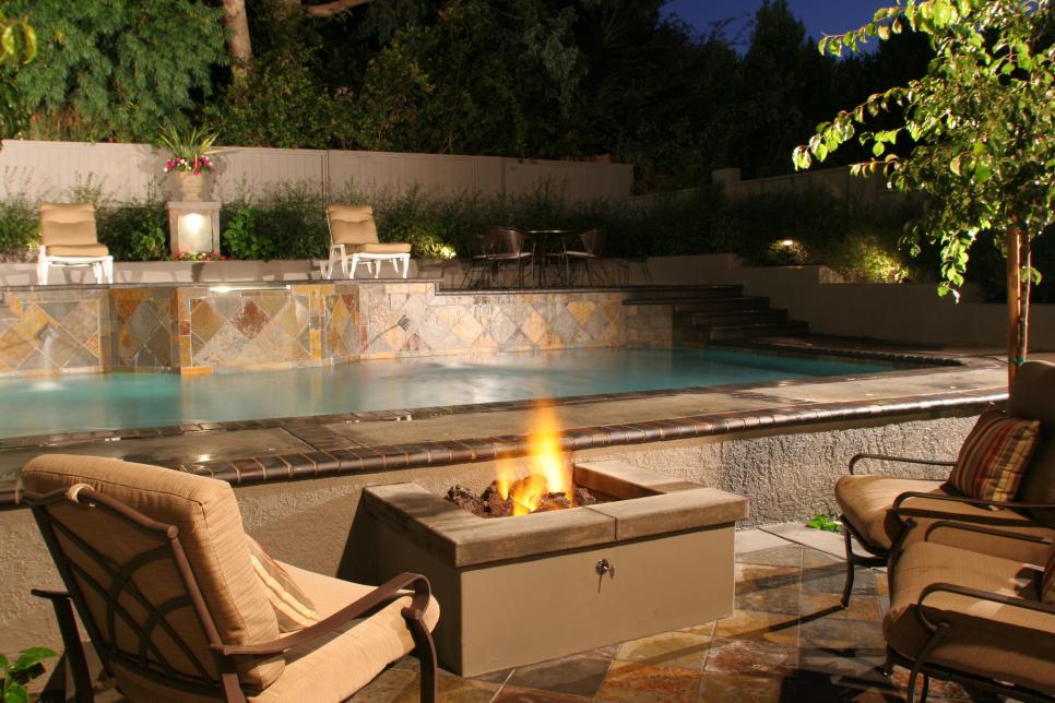 35 Amazing Outdoor Fireplaces and Fire Pits | DIY