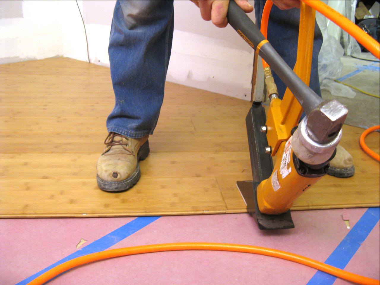 bamboo flooring nail gun