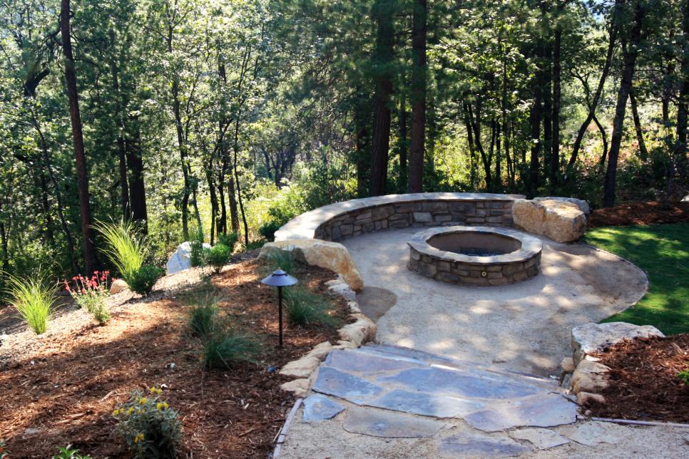 35 Amazing Outdoor Fireplaces and Fire Pits | DIY 35 Amazing Outdoor Fireplaces and Fire Pits | DIY on Amazing Outdoor Fireplaces id=52605