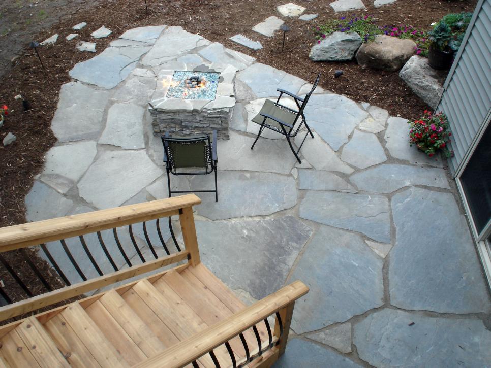 10 Ways To Upgrade Your Outdoor Spaces, Diy Faux Flagstone Patio
