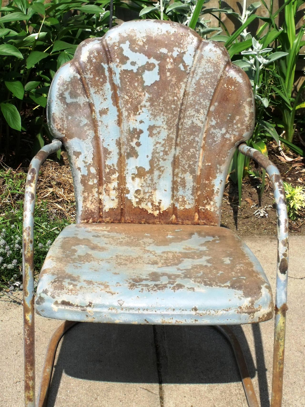 Metal Furniture And Decor, Old Vintage Metal Outdoor Chairs
