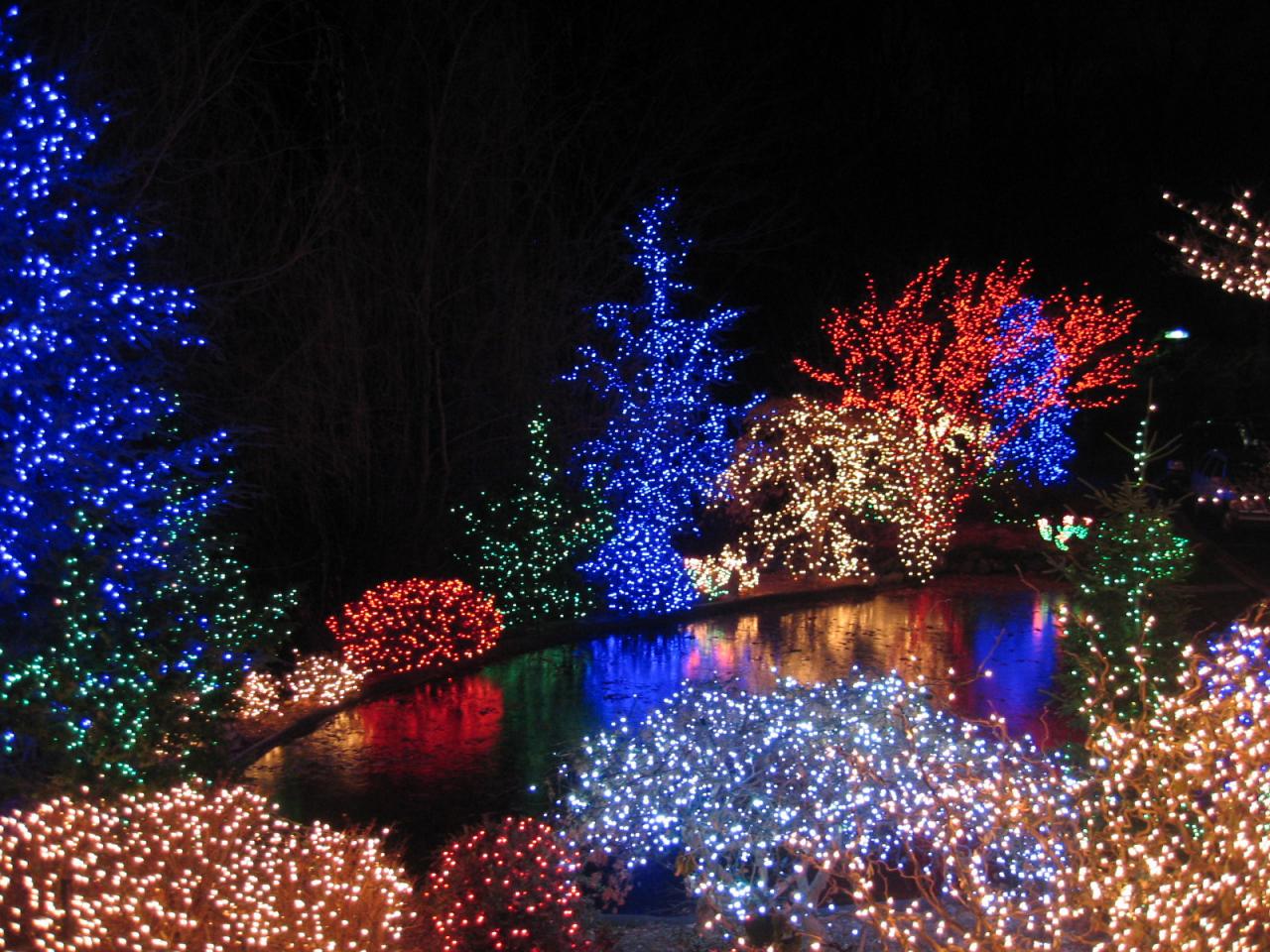 Heffernan's Home Services Companies That Hang Christmas Lights Near Me In Indianapolis In