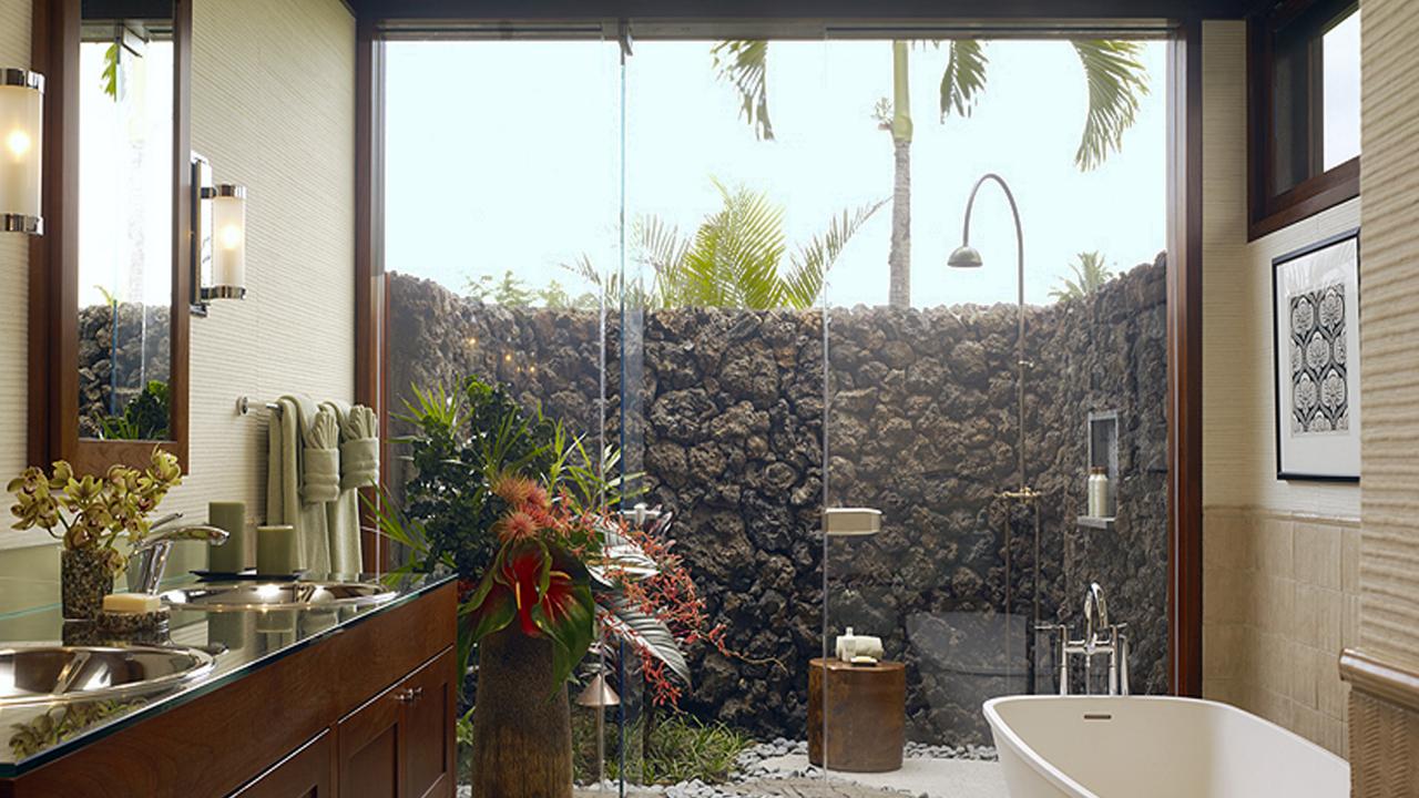 40 Stunning Luxury Bathrooms with Incredible Views