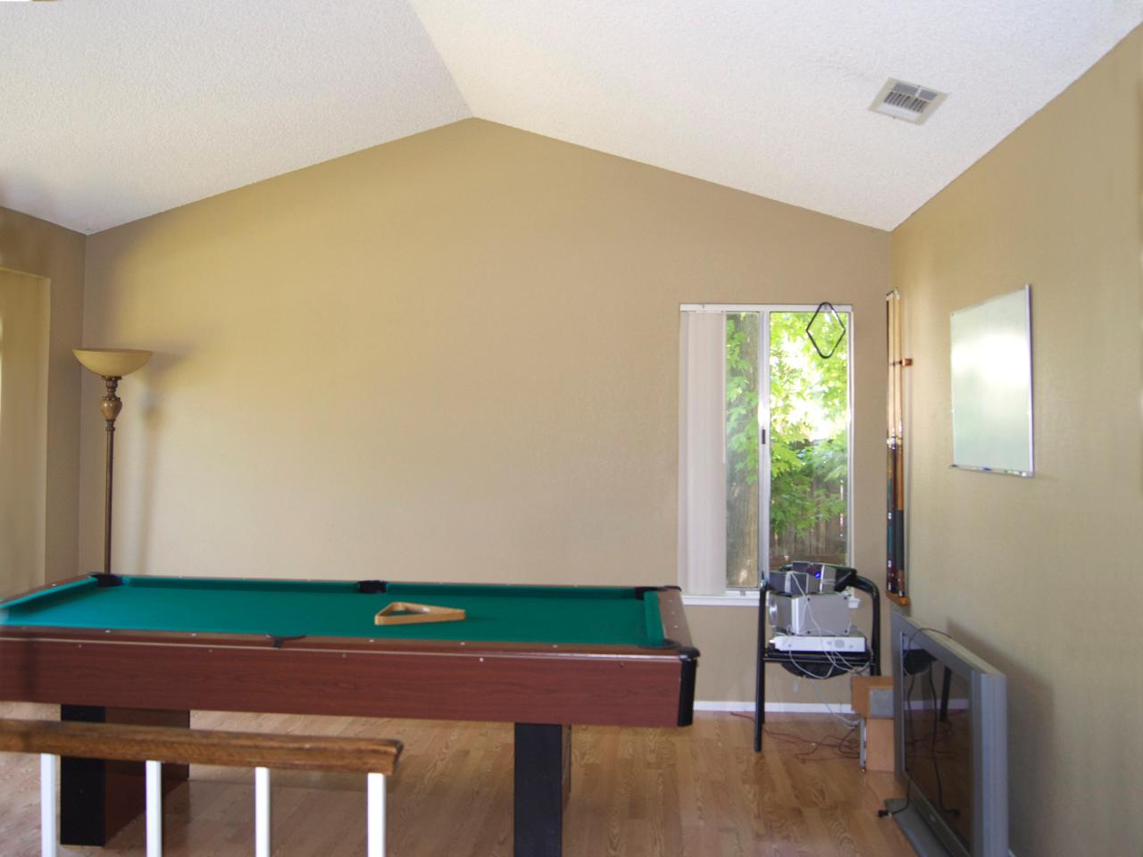 How To Clean A Popcorn Ceiling Diy