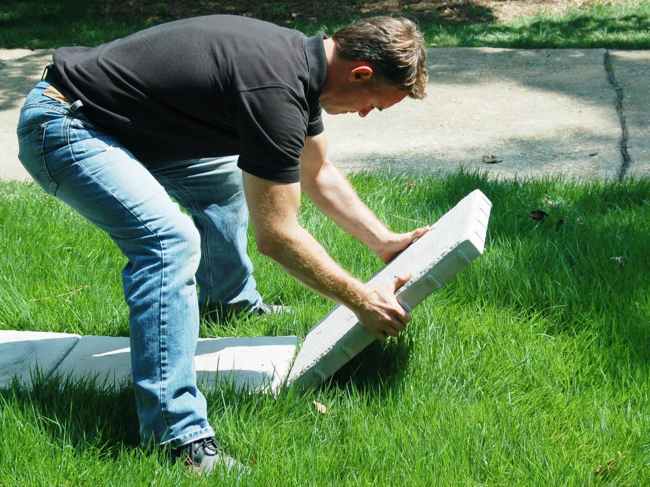 Building A Paver Patio How Tos Diy - Diy Patio Pavers Over Grass