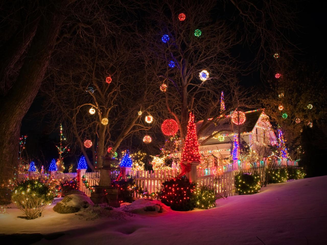 hanging christmas lights outside