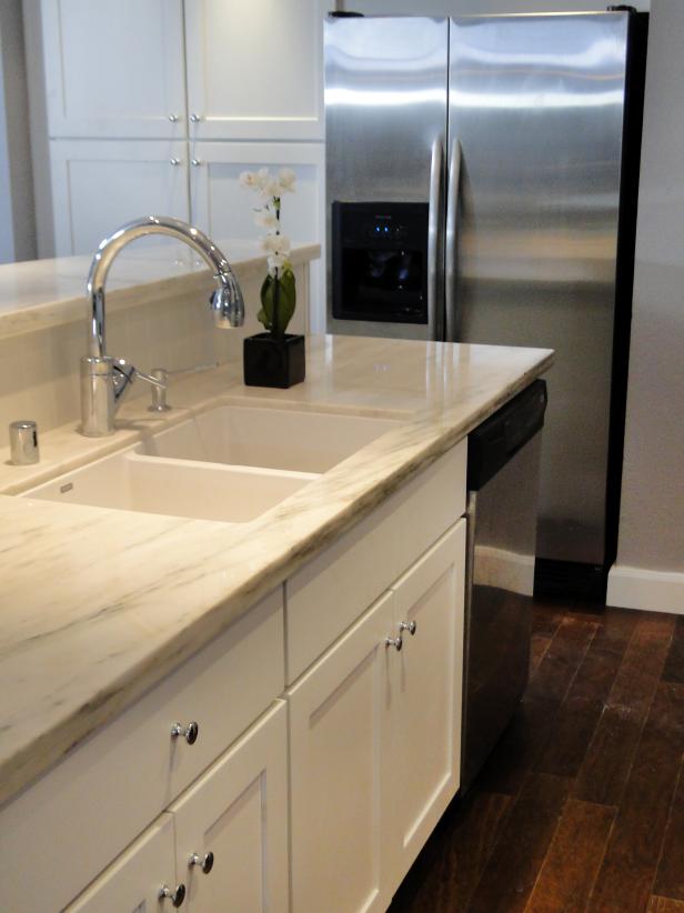 How To Care For Solid Surface Countertops Diy - How Do You Clean Marble Bathroom Countertops