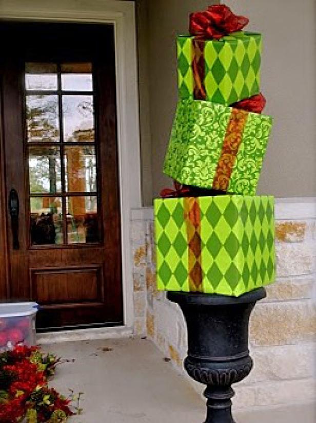 10 Christmas Door Decorations Diy