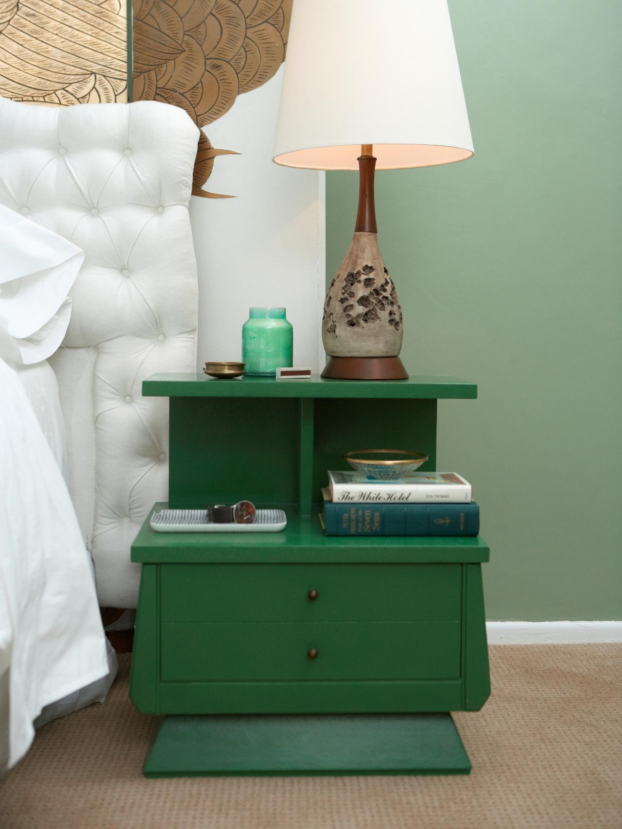 Ideas for Updating an Old Bedside Tables | DIY Home Decor and ...